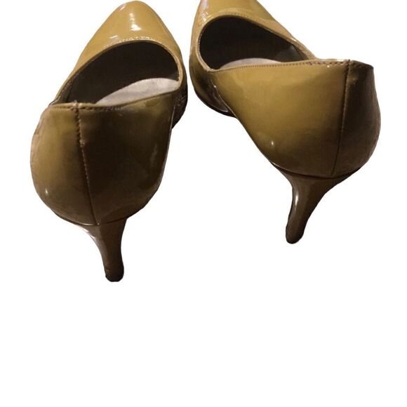 Predictions heels women’s size 7 1/2 dress taupe - Picture 6 of 8